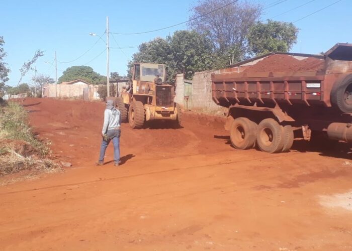 Pavimentação no Bairro Satélite Andradina é iniciado e bairro recebe benefício que espera há anos