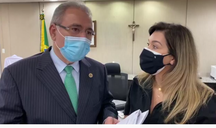 Diante de grave situação da falta de medicamentos para intubação, prefeita de Ituiutaba vai a Brasília em busca de soluções