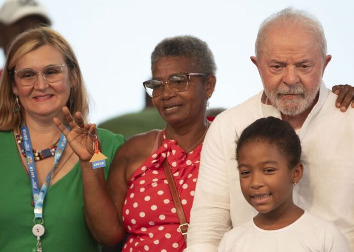 Geral Lula assina medida provisória que retoma o Minha Casa, Minha Vida