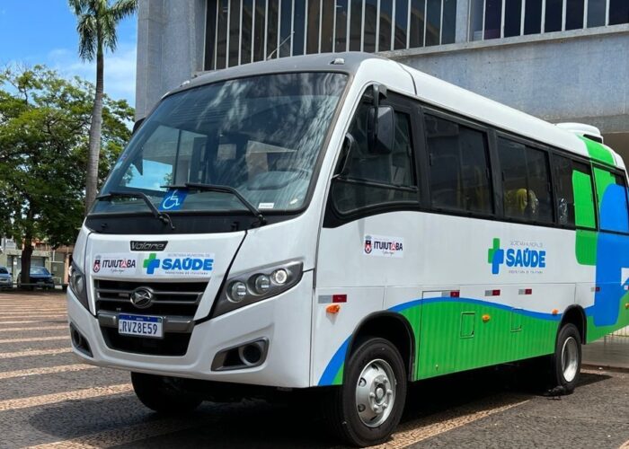 Prefeitura recebe micro-ônibus zero km para ampliar atendimentos com mais comodidade para pacientes do TFD