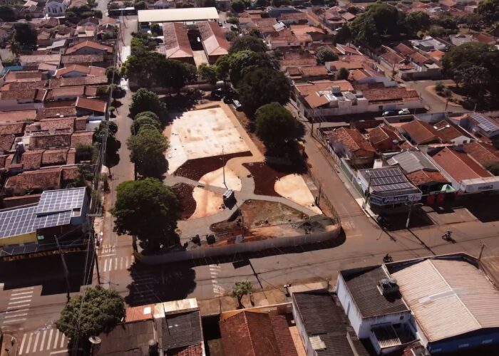 Obra da Praça do Bairro Ipiranga segue avançando para a conclusão