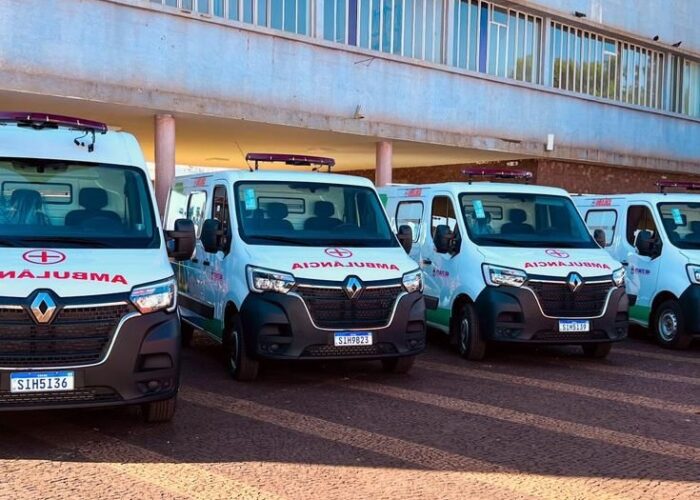 Prefeitura de Ituiutaba recebe quatro novas ambulâncias para reforçar ações da Secretaria de Saúde