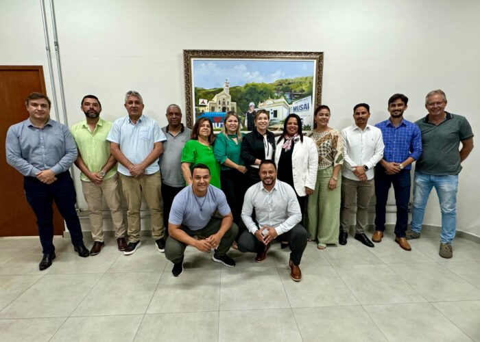 Com as bênçãos da prefeita Leandra Guedes, vereador Chiquinho organiza e apresenta a base política da situação na Câmara em 2025 e consolida sua reeleição a presidente