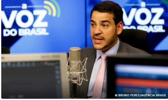 Aposentados não precisam acionar justiça por valores do INSS, diz AGU