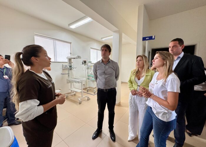 Secretário de Estado de Saúde de Minas Gerais visita obras e destaca avanços na saúde pública