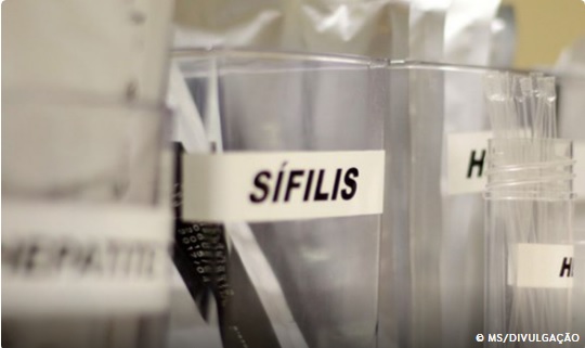 Sífilis continua em ritmo acelerado de crescimento no país